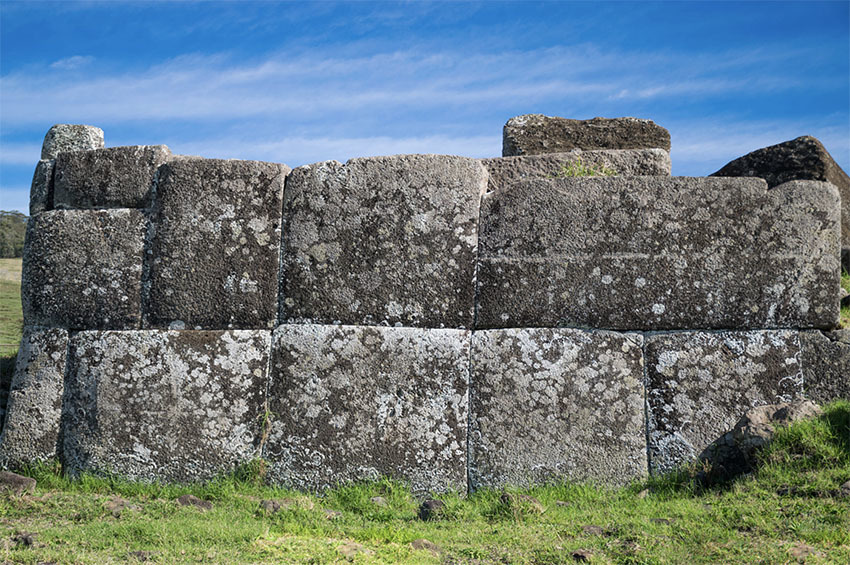 Пуп Земли — Остров Пасхи