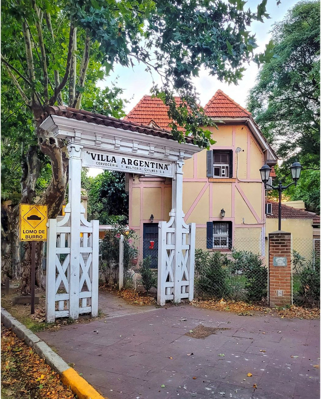Вилла Аргентина — баррио для работников пивоварни Quilmes