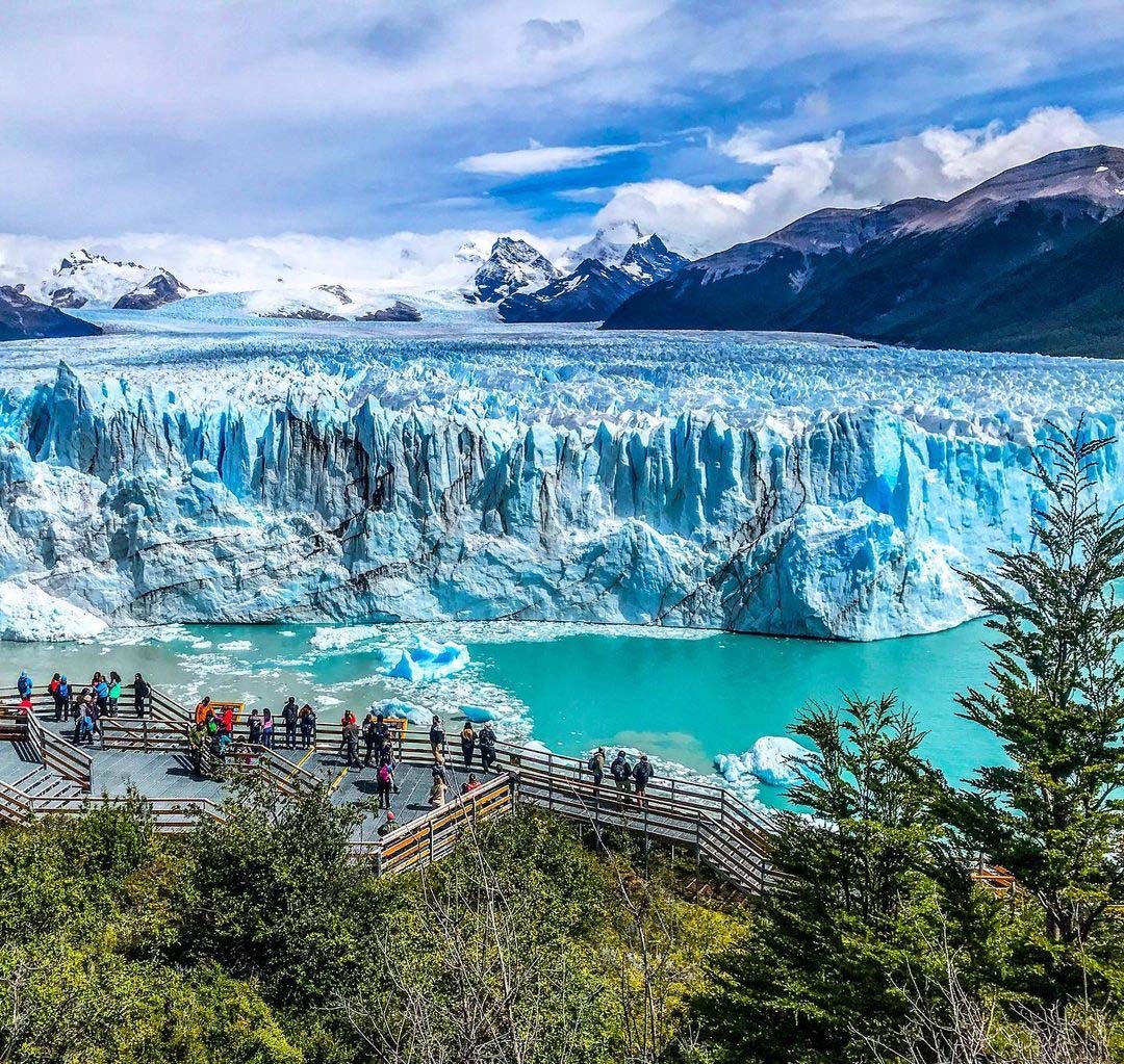 Озеро Архентино — самое большое в Патагонии