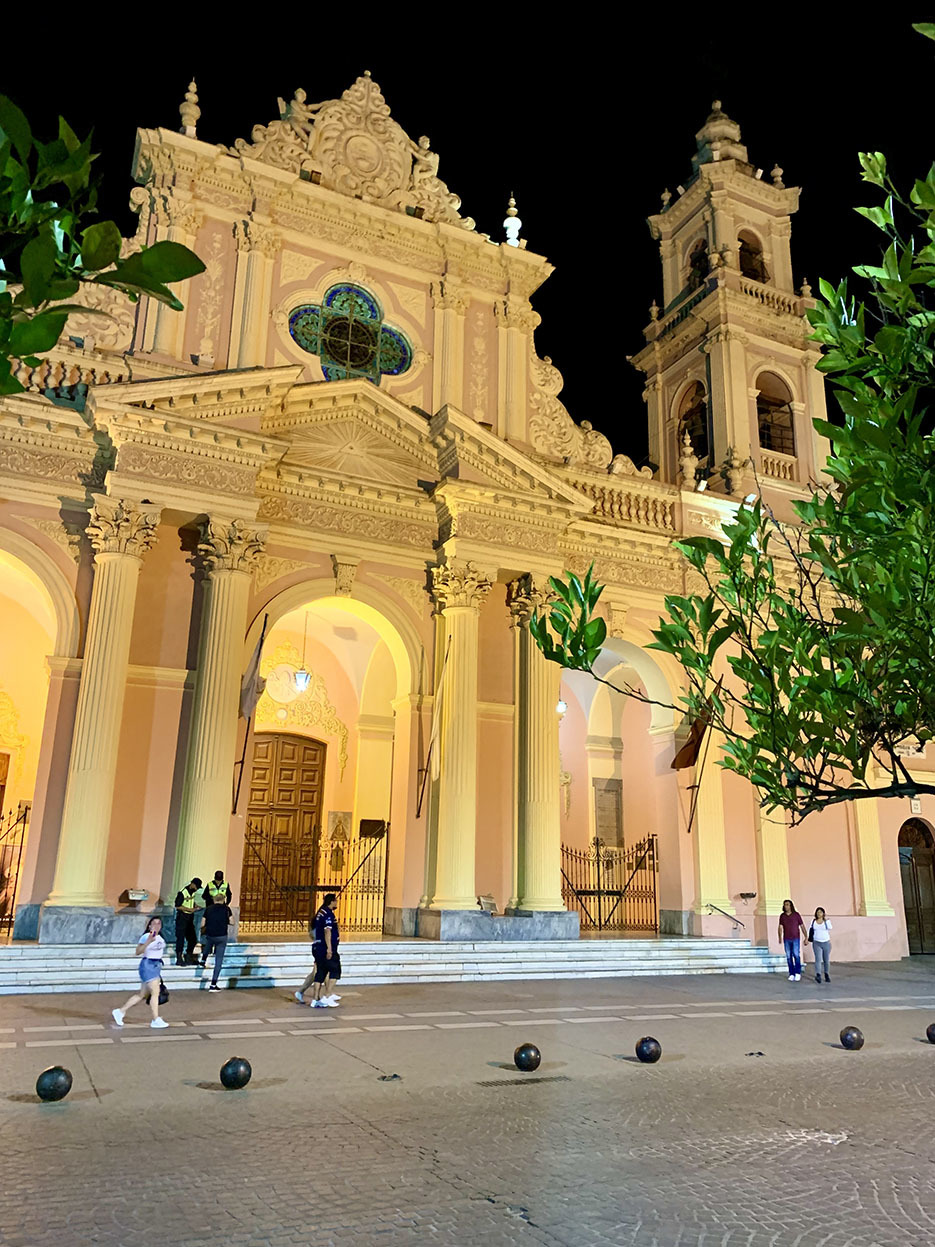 Тур по Северу Аргентины: Хухуй - Тукуман - Сальта - Катамарка