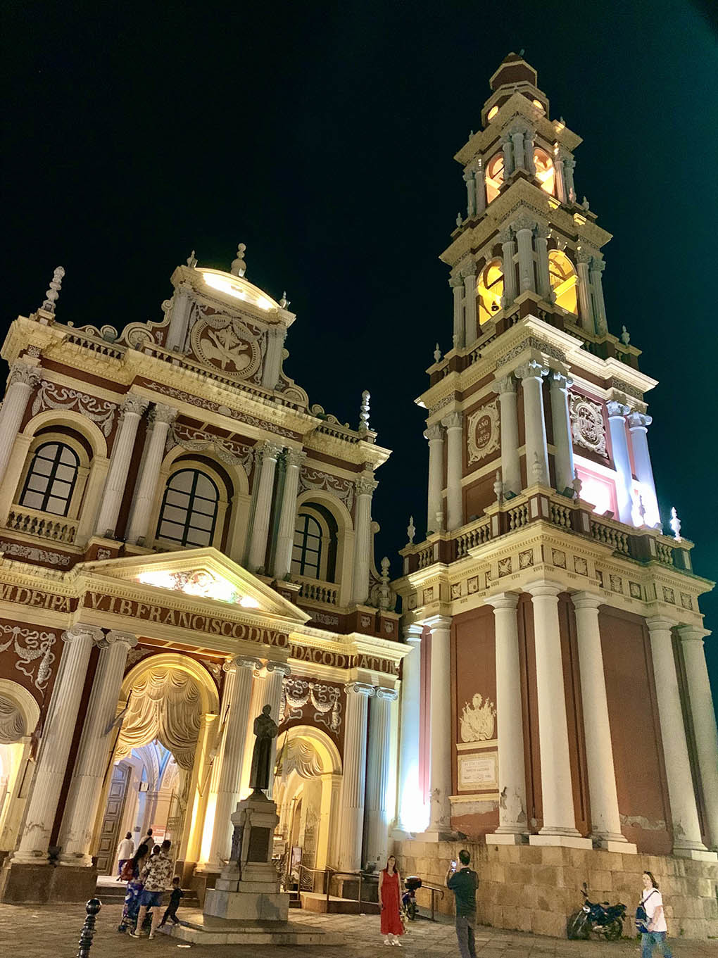 Тур по Северу Аргентины: Хухуй - Тукуман - Сальта - Катамарка